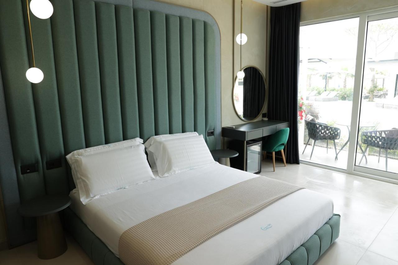 Comfort Suites Golem  Kültér fotó