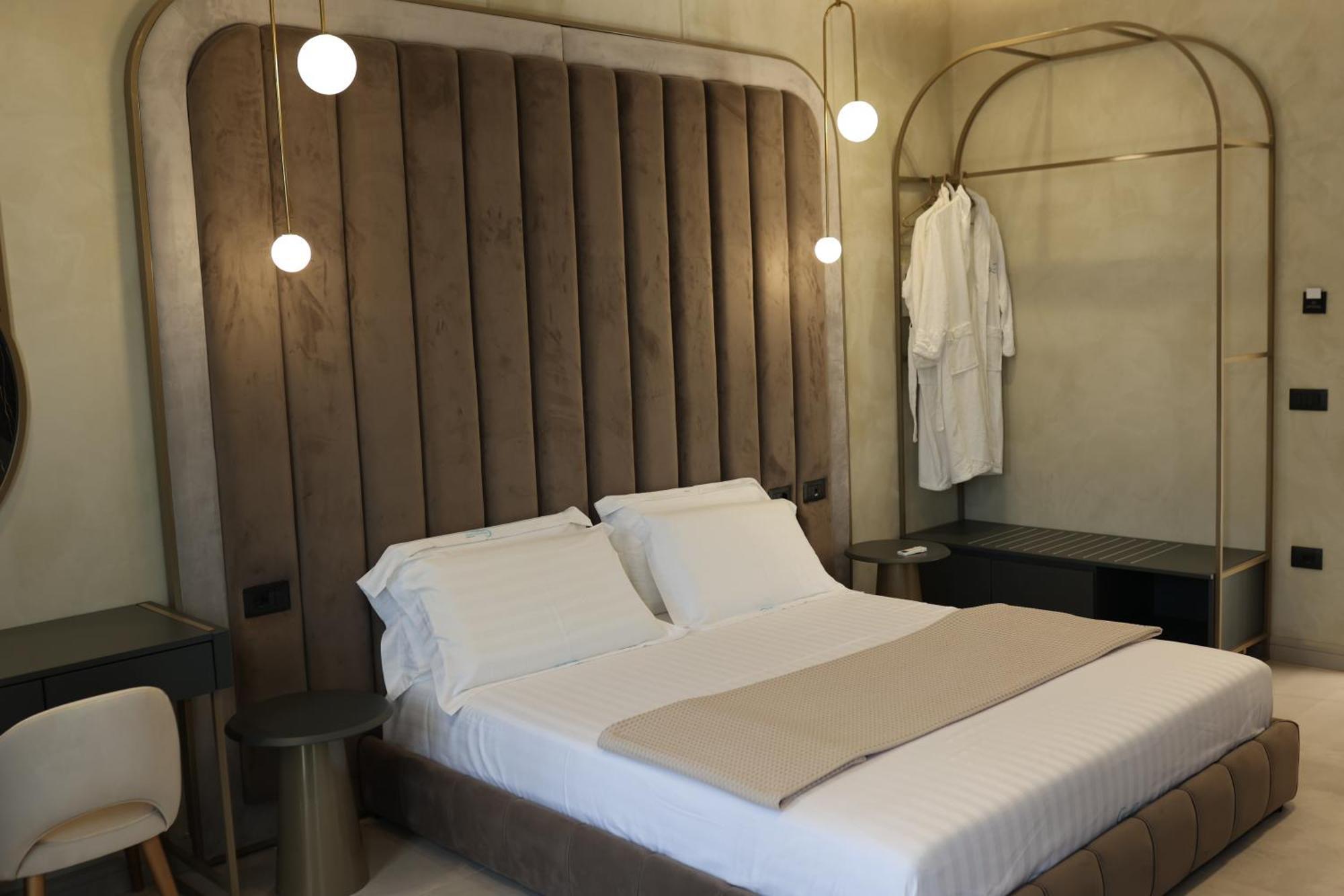 Comfort Suites Golem  Kültér fotó