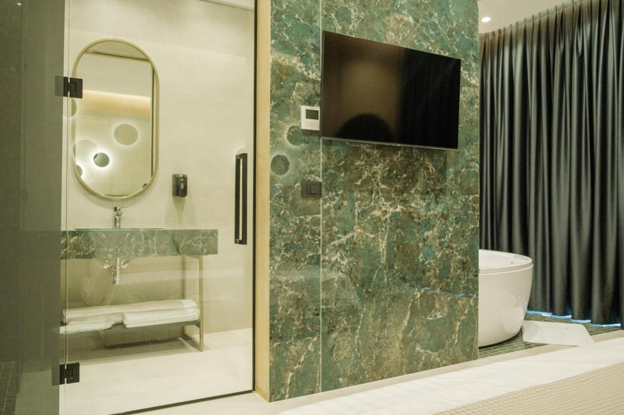 Comfort Suites Golem  Kültér fotó