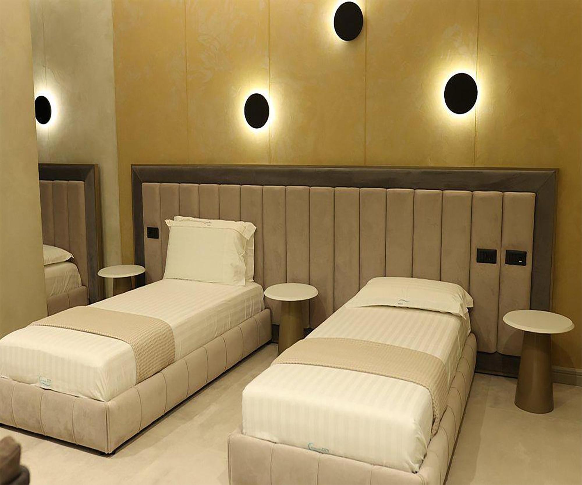 Comfort Suites Golem  Kültér fotó