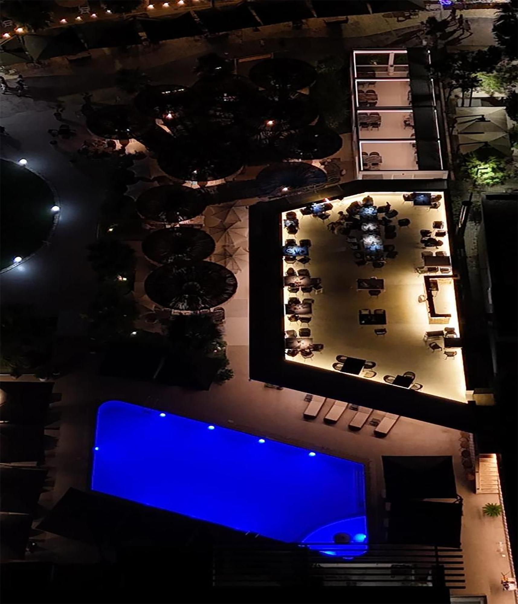 Comfort Suites Golem  Kültér fotó